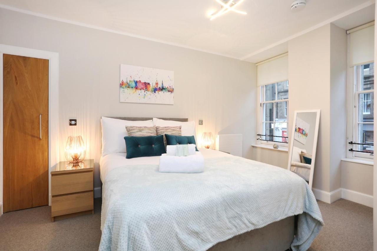 Joivy Elegant Home At The Heart Of The Royal Mile Эдинбург Экстерьер фото